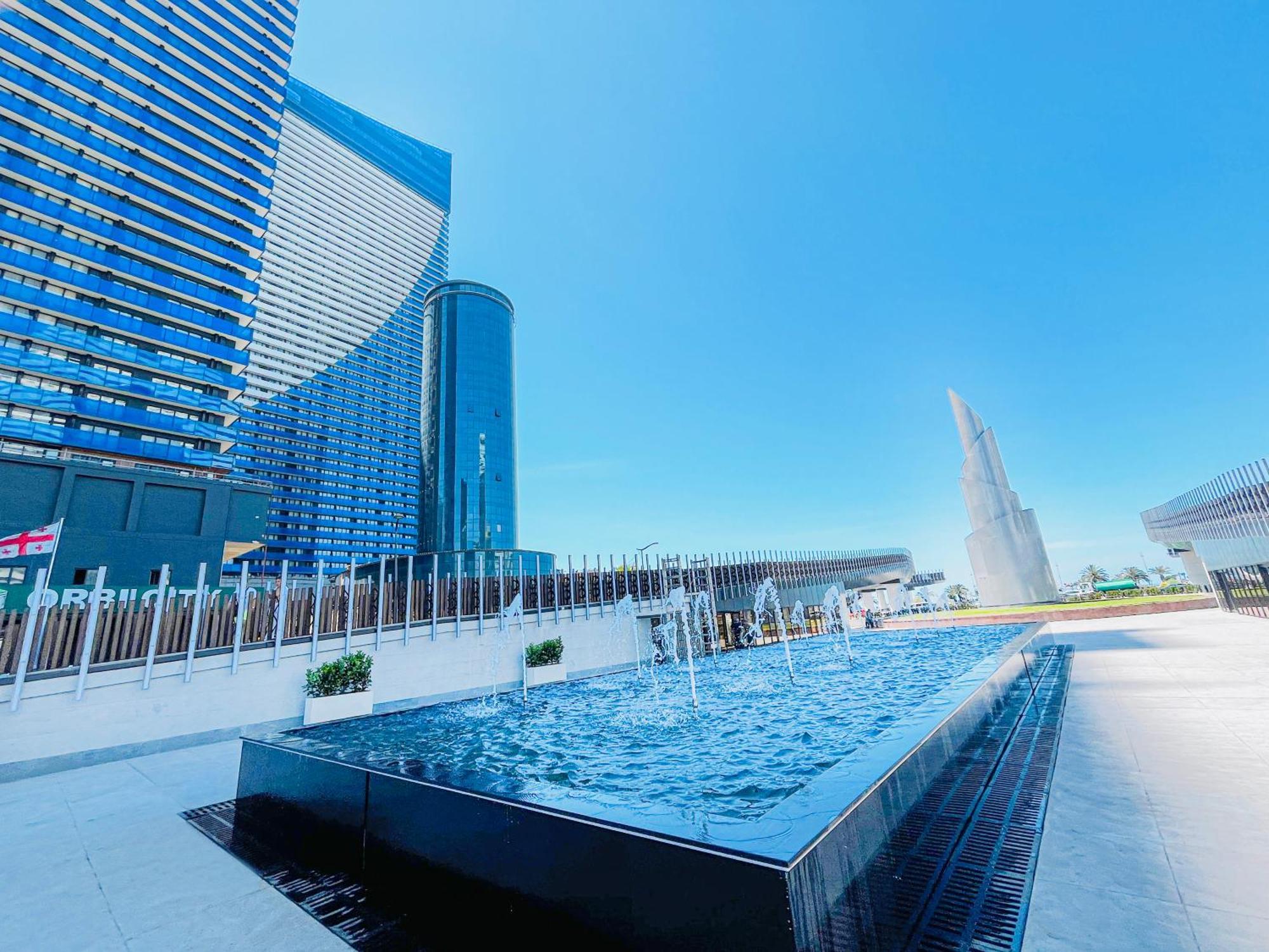 Seaside Vip Hotel バトゥーミ エクステリア 写真